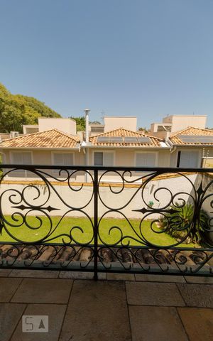 Casa para alugar com 650m², 4 quartos e 8 vagas Casa para alugar com 650m², 4 quartos e 8 vagasSacada da Suíte 02