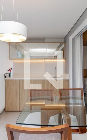 Apartamento à venda com 42m², 1 quarto e 1 vaga Apartamento à venda com 42m², 1 quarto e 1 vagaVaranda