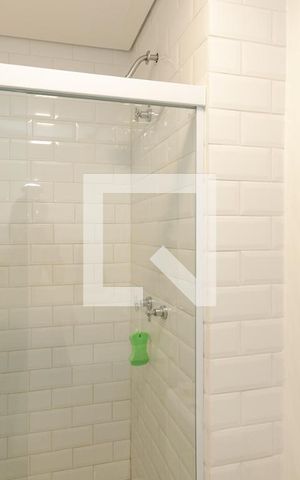 Apartamento à venda com 42m², 1 quarto e 1 vaga Apartamento à venda com 42m², 1 quarto e 1 vagaBanheiro da Suíte