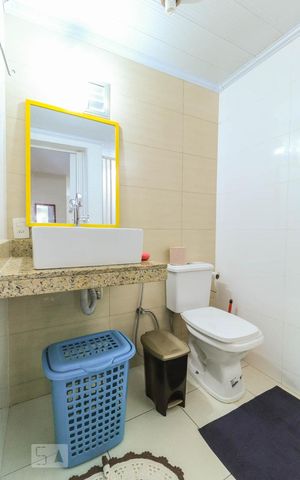 Apartamento à venda com 60m², 2 quartos e 1 vaga Apartamento à venda com 60m², 2 quartos e 1 vagaBanheiro Social