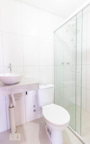 Apartamento à venda com 48m², 2 quartos e 1 vaga Apartamento à venda com 48m², 2 quartos e 1 vagaBanheiro