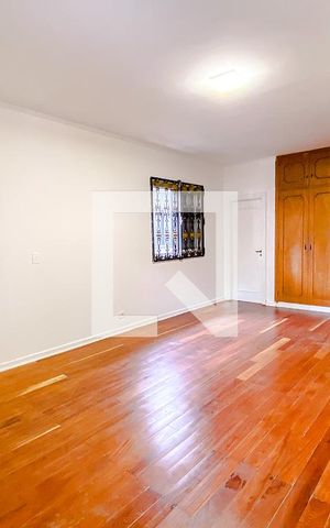 Casa à venda com 400m², 5 quartos e 4 vagasQuarto 2 - Suíte