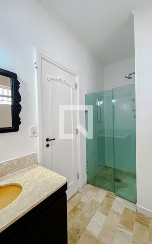 Casa à venda com 400m², 5 quartos e 4 vagasBanheiro