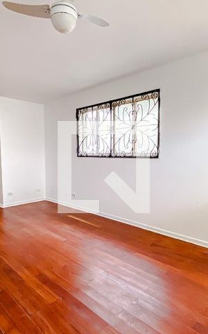 Casa à venda com 400m², 5 quartos e 4 vagasQuarto (Casa 2)