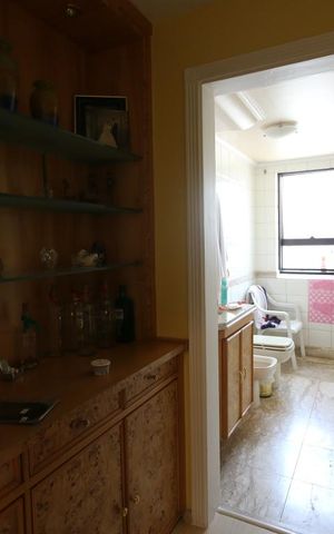 Apartamento à venda com 228m², 4 quartos e 4 vagassuite