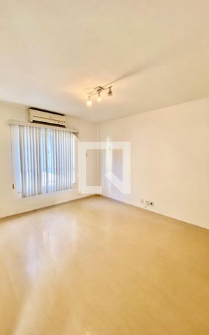 Apartamento à venda com 47m², 1 quarto e 1 vagaSala