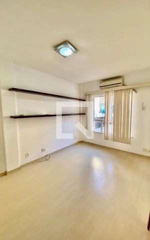 Apartamento à venda com 47m², 1 quarto e 1 vagaQuarto 