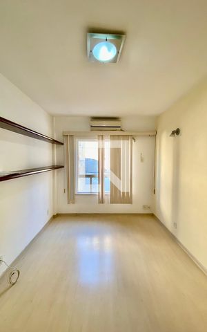 Apartamento à venda com 47m², 1 quarto e 1 vagaQuarto 