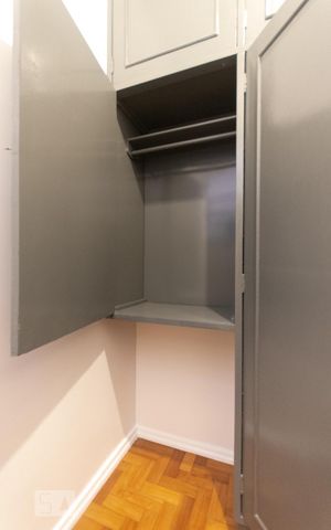 Apartamento para alugar com 80m², 2 quartos e sem vagaQuarto de Serviço