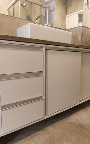Apartamento para alugar com 80m², 2 quartos e sem vagaDetalhe banheiro