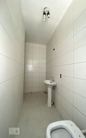 Casa à venda com 134m², 3 quartos e 1 vagaBanheiro 2