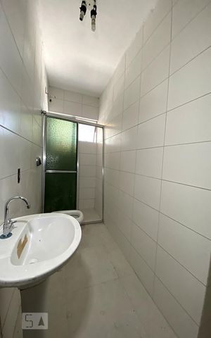 Casa à venda com 134m², 3 quartos e 1 vagaBanheiro 2