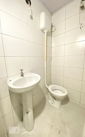 Casa à venda com 134m², 3 quartos e 1 vagaBanheiro 1