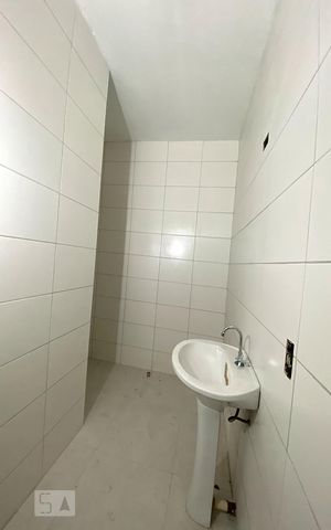 Casa à venda com 134m², 3 quartos e 1 vagaBanheiro 2