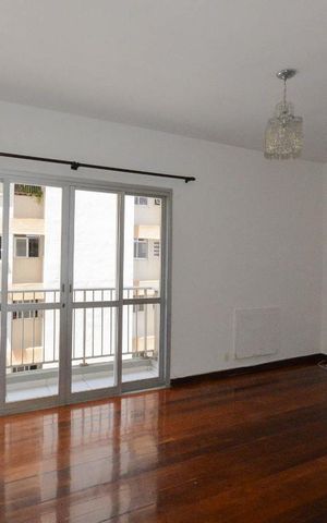 Apartamento à venda com 127m², 3 quartos e 2 vagas Apartamento à venda com 127m², 3 quartos e 2 vagasSala