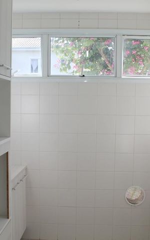 Casa de condomínio à venda com 69m², 2 quartos e 1 vagaCozinha e Área de Serviço