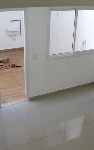 Casa de condomínio à venda com 69m², 2 quartos e 1 vagaSala