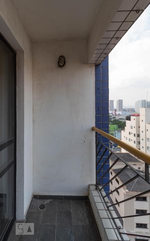 Apartamento à venda com 50m², 2 quartos e 1 vaga Apartamento à venda com 50m², 2 quartos e 1 vagaSacada