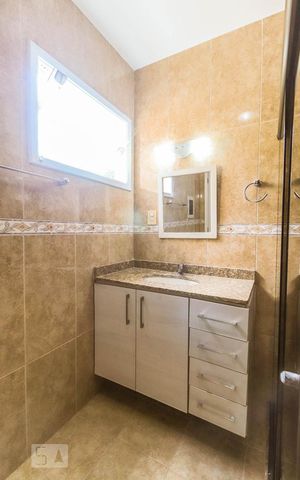 Casa à venda com 290m², 4 quartos e 2 vagas Casa à venda com 290m², 4 quartos e 2 vagasBanheiro Quarto 4 - Suíte