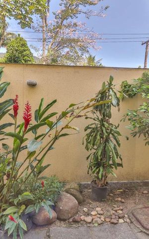 Casa à venda com 290m², 4 quartos e 2 vagas Casa à venda com 290m², 4 quartos e 2 vagasVista Sala