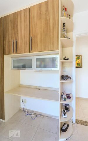 Casa à venda com 290m², 4 quartos e 2 vagas Casa à venda com 290m², 4 quartos e 2 vagasQuarto 3
