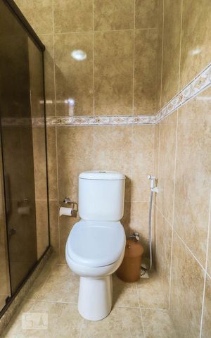 Casa à venda com 290m², 4 quartos e 2 vagas Casa à venda com 290m², 4 quartos e 2 vagasBanheiro Quarto 4 - Suíte