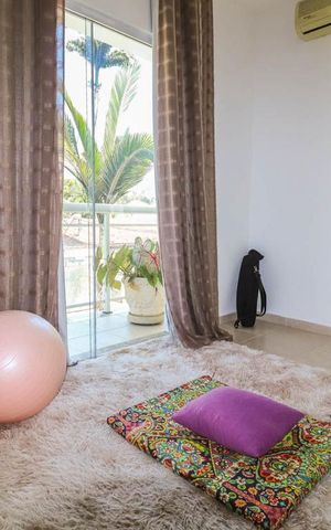 Casa à venda com 290m², 4 quartos e 2 vagas Casa à venda com 290m², 4 quartos e 2 vagasQuarto 1