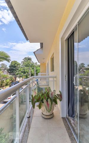 Casa à venda com 290m², 4 quartos e 2 vagas Casa à venda com 290m², 4 quartos e 2 vagasVaranda - Quarto 1