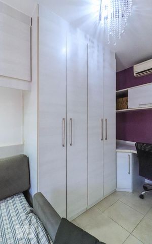Casa à venda com 290m², 4 quartos e 2 vagas Casa à venda com 290m², 4 quartos e 2 vagasQuarto 4 - Suíte