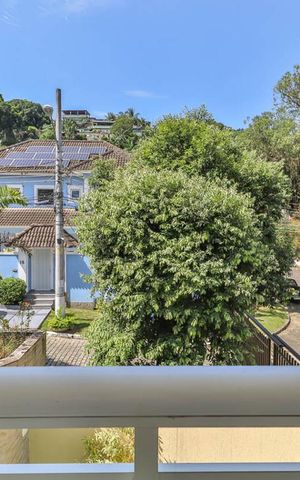 Casa à venda com 290m², 4 quartos e 2 vagas Casa à venda com 290m², 4 quartos e 2 vagasVista Varanda Quarto 2 - Suíte