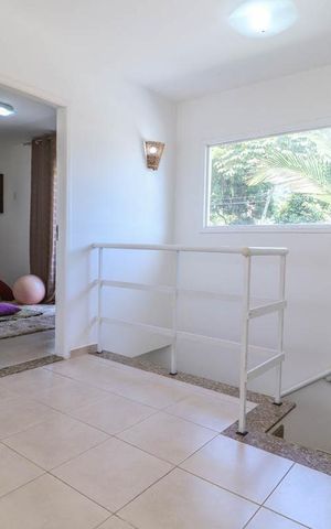 Casa à venda com 290m², 4 quartos e 2 vagas Casa à venda com 290m², 4 quartos e 2 vagasHall Segundo Andar