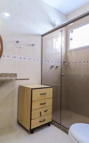 Casa à venda com 290m², 4 quartos e 2 vagas Casa à venda com 290m², 4 quartos e 2 vagasBanheiro Social