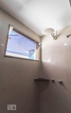 Casa à venda com 290m², 4 quartos e 2 vagas Casa à venda com 290m², 4 quartos e 2 vagasBanheiro Quarto 2 - Suíte