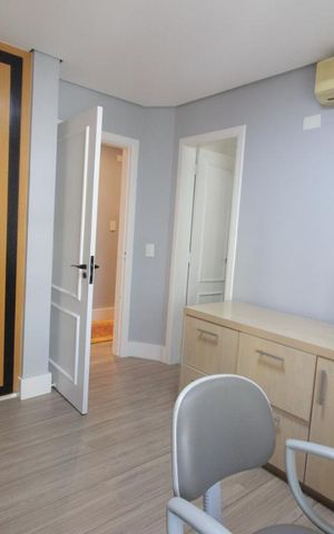 Apartamento à venda com 216m², 4 quartos e 3 vagasQuarto 3