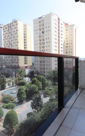 Apartamento à venda com 216m², 4 quartos e 3 vagasVaranda Quarto 1