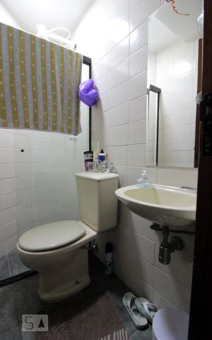 Apartamento à venda com 216m², 4 quartos e 3 vagasBanheiro de Serviço