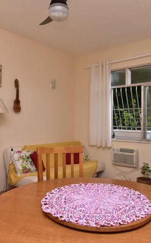 Apartamento à venda com 62m², 2 quartos e 1 vagaSala