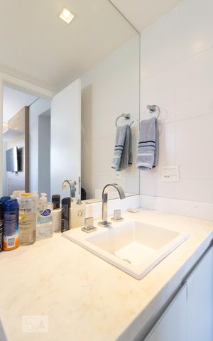 Apartamento à venda com 58m², 2 quartos e 1 vagaBanheiro da Suíte