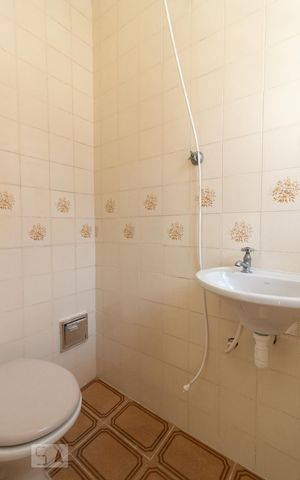 Casa à venda com 187m², 3 quartos e 2 vagasBanheiro de Serviço 2