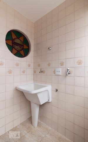 Casa à venda com 187m², 3 quartos e 2 vagasÁrea de Serviço