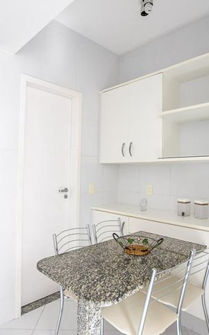 Apartamento à venda com 80m², 2 quartos e 1 vaga Apartamento à venda com 80m², 2 quartos e 1 vagaCozinha