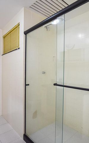 Apartamento à venda com 80m², 2 quartos e 1 vaga Apartamento à venda com 80m², 2 quartos e 1 vagaBanheiro da Suíte