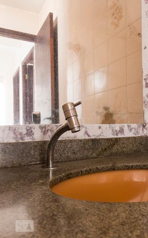 Apartamento para alugar com 62m², 2 quartos e 1 vagaBanheiro Social