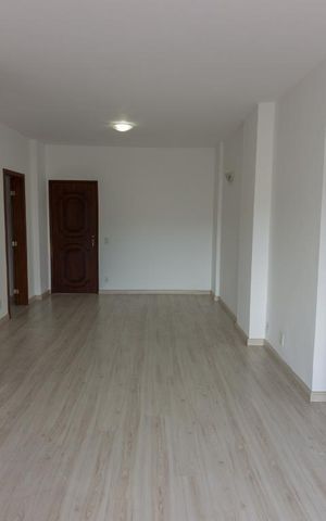Apartamento à venda com 84m², 2 quartos e 1 vaga Apartamento à venda com 84m², 2 quartos e 1 vagaSala