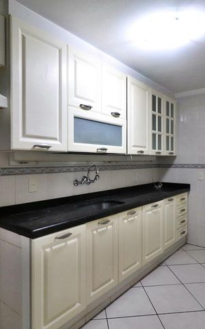 Apartamento à venda com 150m², 3 quartos e 2 vagasCozinha