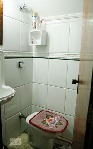 Casa à venda com 98m², 2 quartos e 1 vagaLavabo