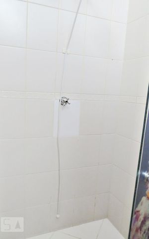 Casa de condomínio à venda com 125m², 3 quartos e 3 vagasDetalhe do Banheiro da Suite