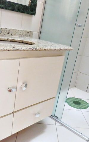 Casa de condomínio à venda com 125m², 3 quartos e 3 vagasBanheiro