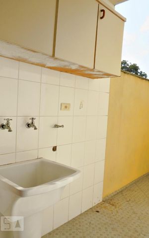 Casa de condomínio à venda com 125m², 3 quartos e 3 vagasDetalhe da area de serviço