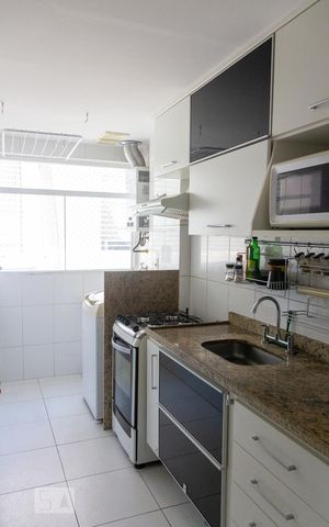Apartamento à venda com 56m², 2 quartos e 1 vaga Apartamento à venda com 56m², 2 quartos e 1 vagaCozinha e Área de Serviço